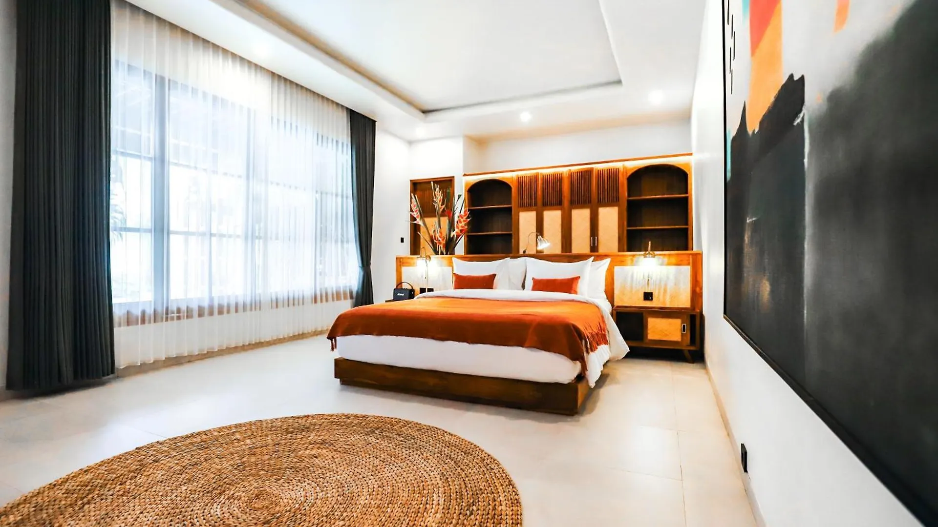 Villa New Batavia - Modern Luxury & Cultural Fusion Ubud