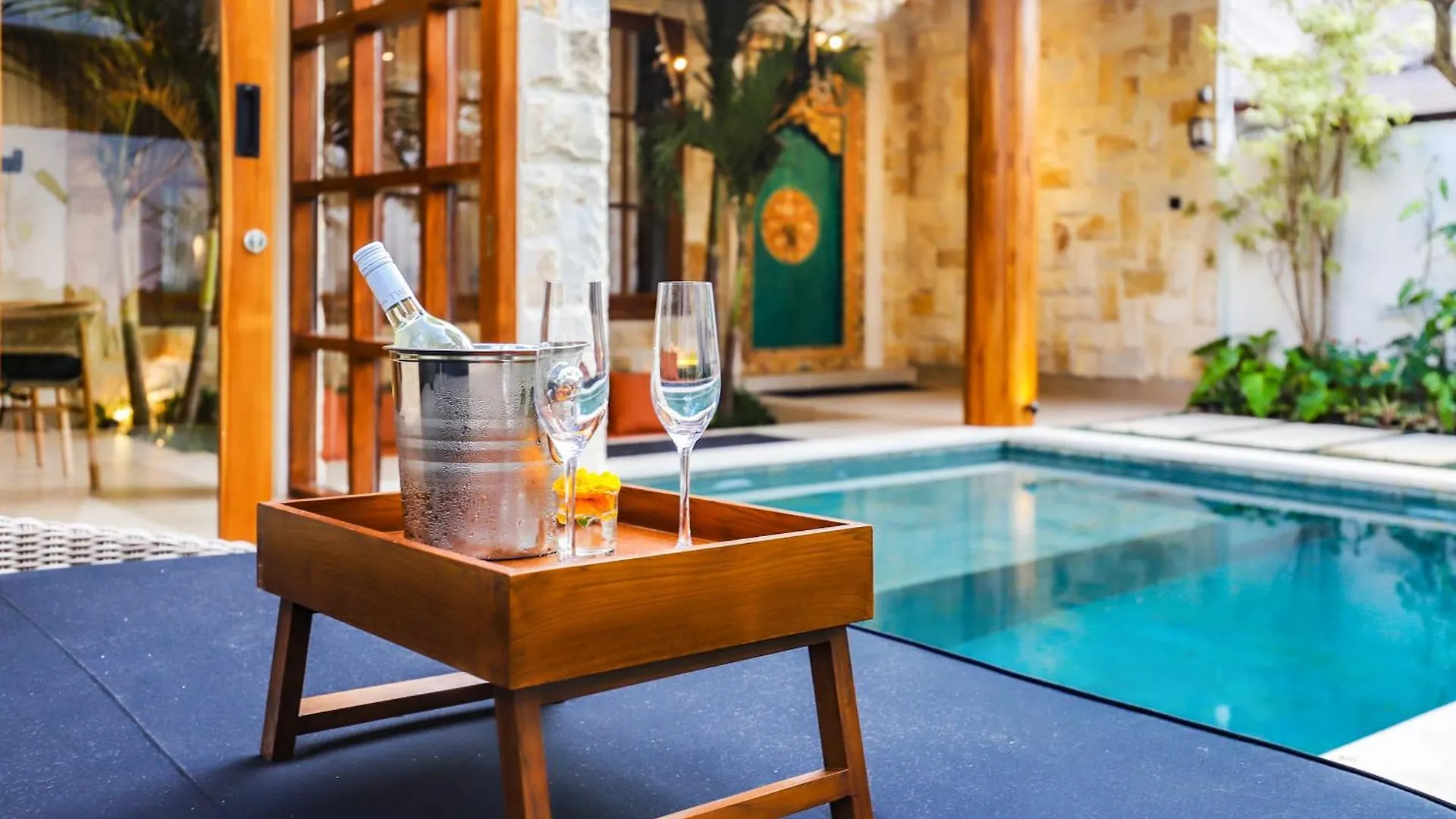 Villa New Batavia - Modern Luxury & Cultural Fusion Ubud  Indonesia